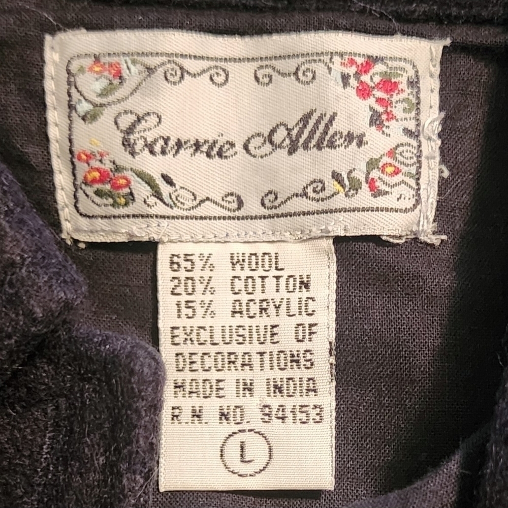 Embroidered Leaf Pattern Vest - Picture 7 of 8